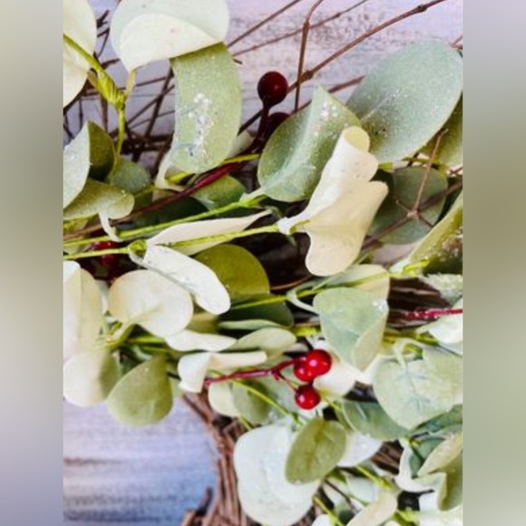 Winter Silver Dollar Wreath, 24” - Picture 3 of 10